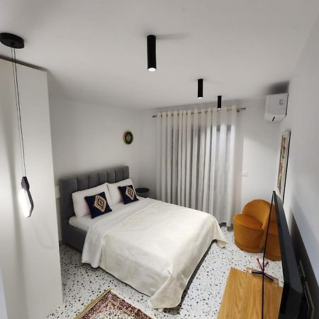 Pietro Guesthouse 3 Tiranë Ngoại thất bức ảnh
