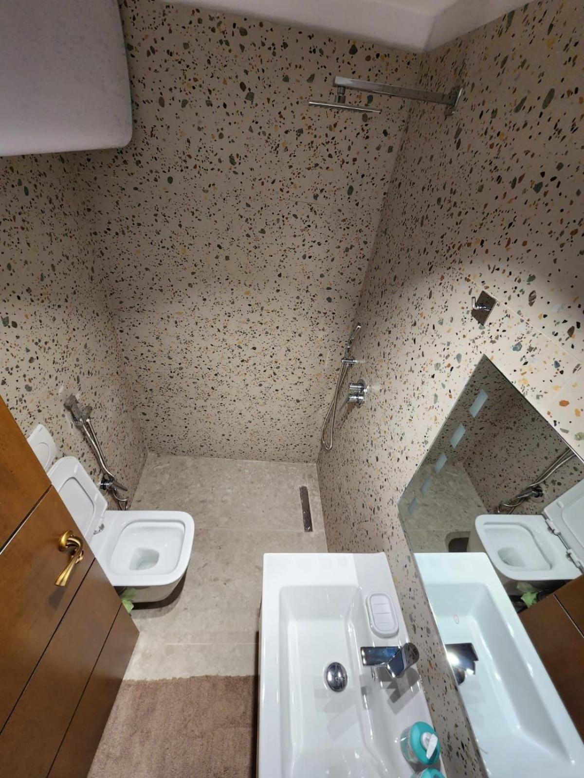 Pietro Guesthouse 3 Tiranë Ngoại thất bức ảnh